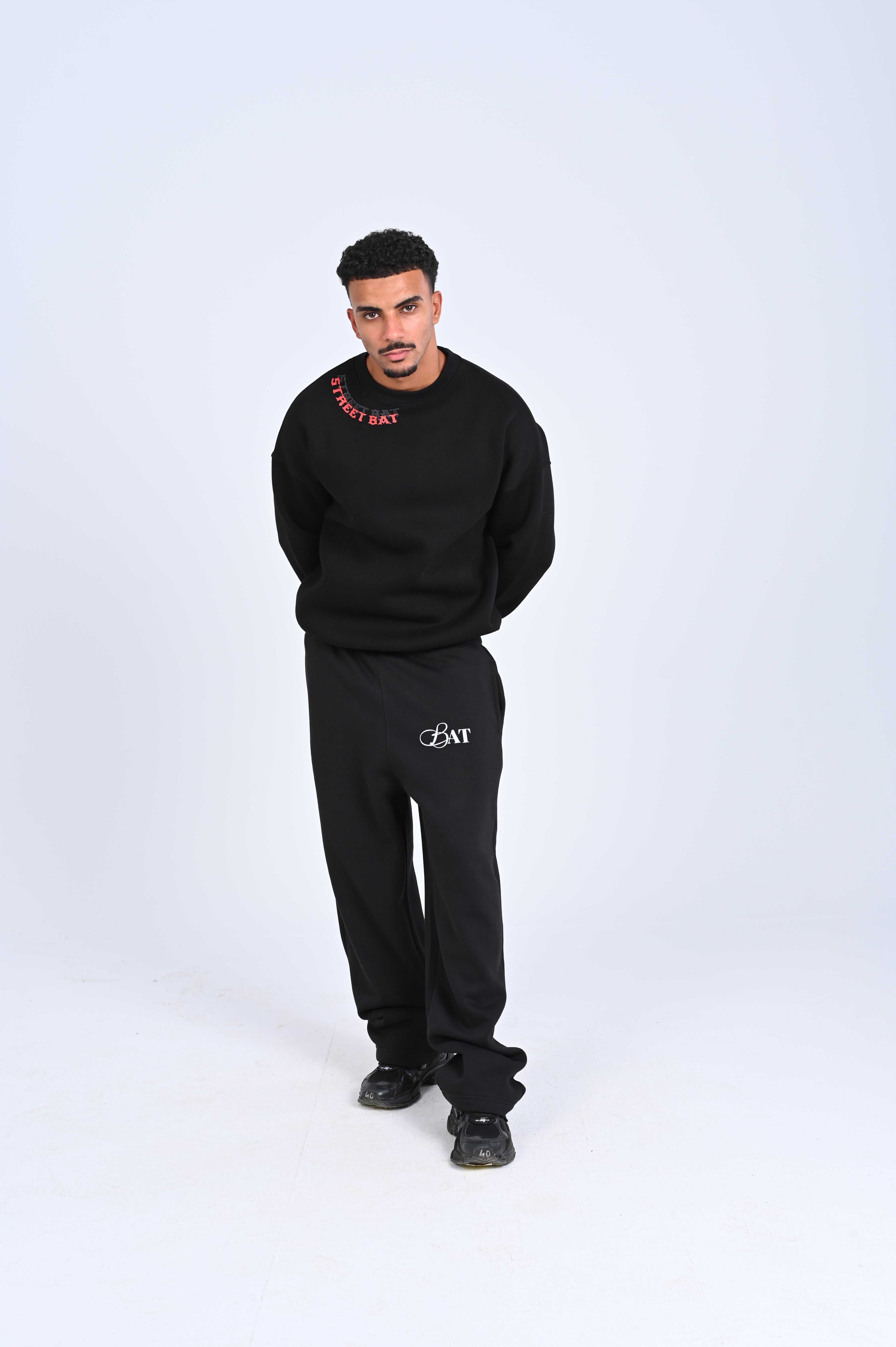 Street bat crewneck